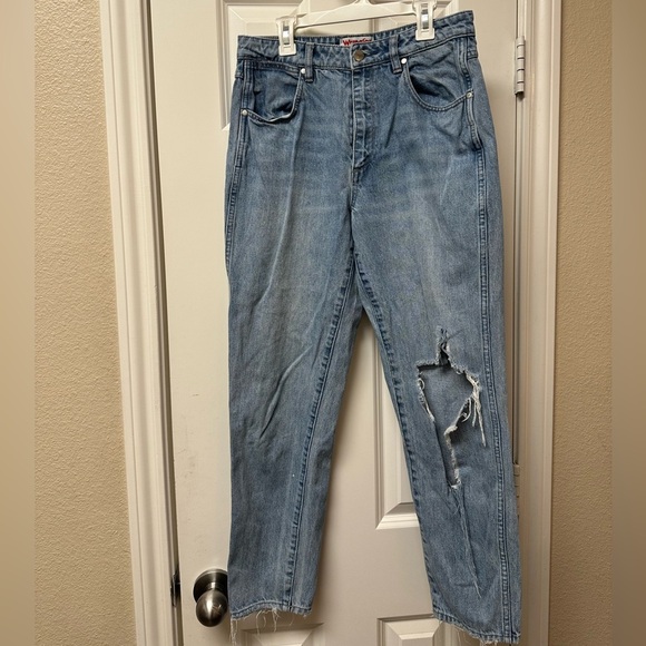 Women’s Wrangler Jeans for Urban Outfitters Drew size 28 - Picture 1 of 4